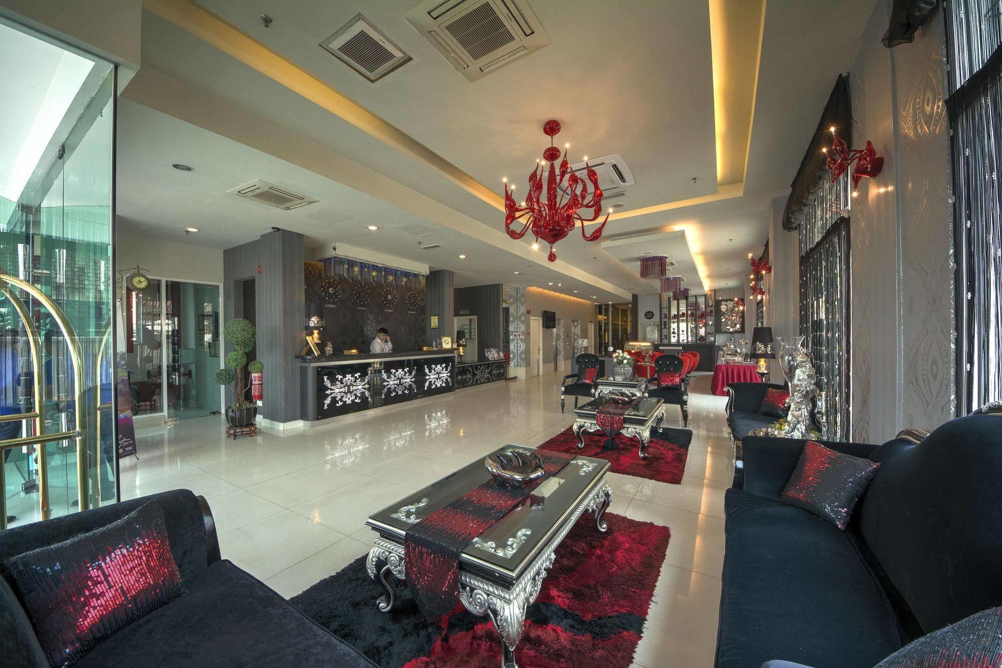 Arenaa Deluxe Hotel Malacca Buitenkant foto